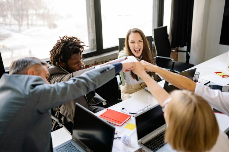 Leadership & Entreprise : Un leader conscient ne dirige pas seulement, il inspire et élève.